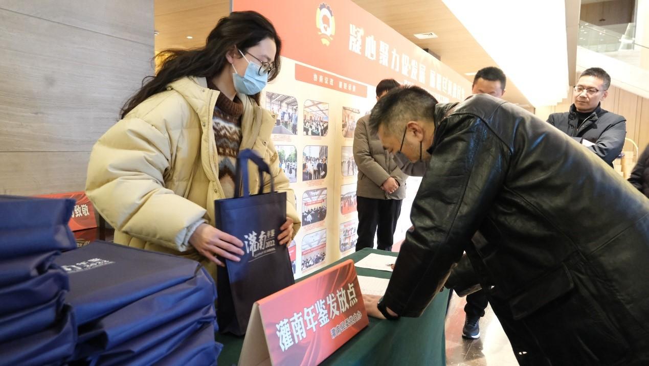 f838e83d-bf0d-425d-b484-4fe0f5813040.jpg f838e83d-bf0d-425d-b484-4fe0f5813040.jpg