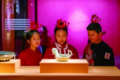 “中国龙——甲辰年贺岁展”在南京市博物馆（朝天宫）举行。董家训 摄
