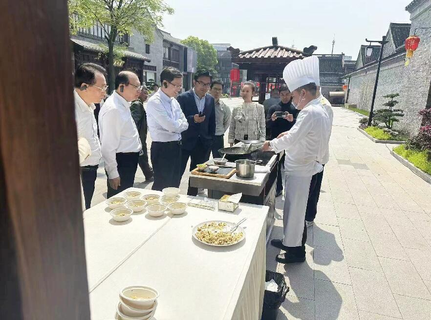 展示烹饪技艺