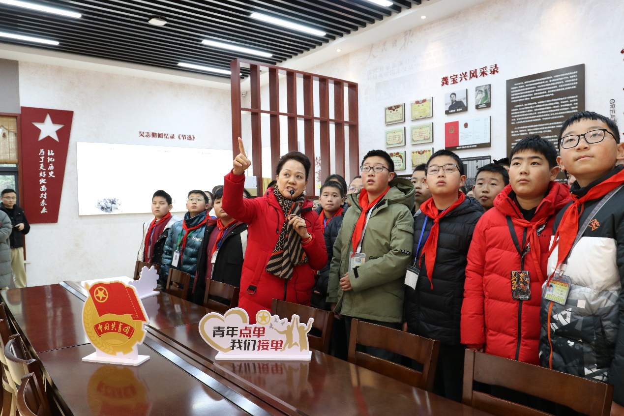 D:\u53f2志馆4\u8d44料\u56fe片\u5f00学第一节课230221\u94b1桥小学\u5fae信图片_20240222164722.jpg