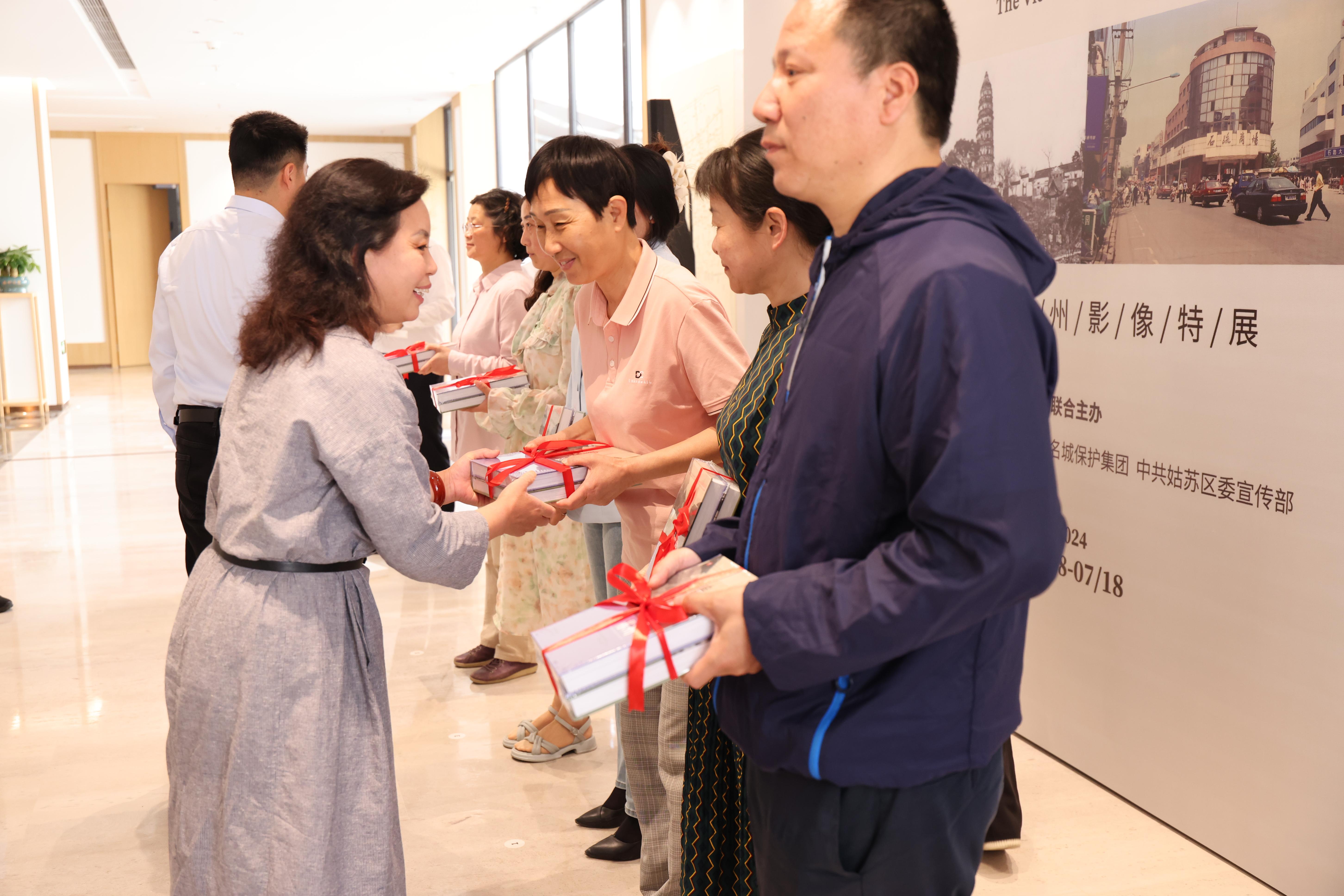 0ec8e346-e2cc-4ee2-ad01-e8871f3670bb.jpg