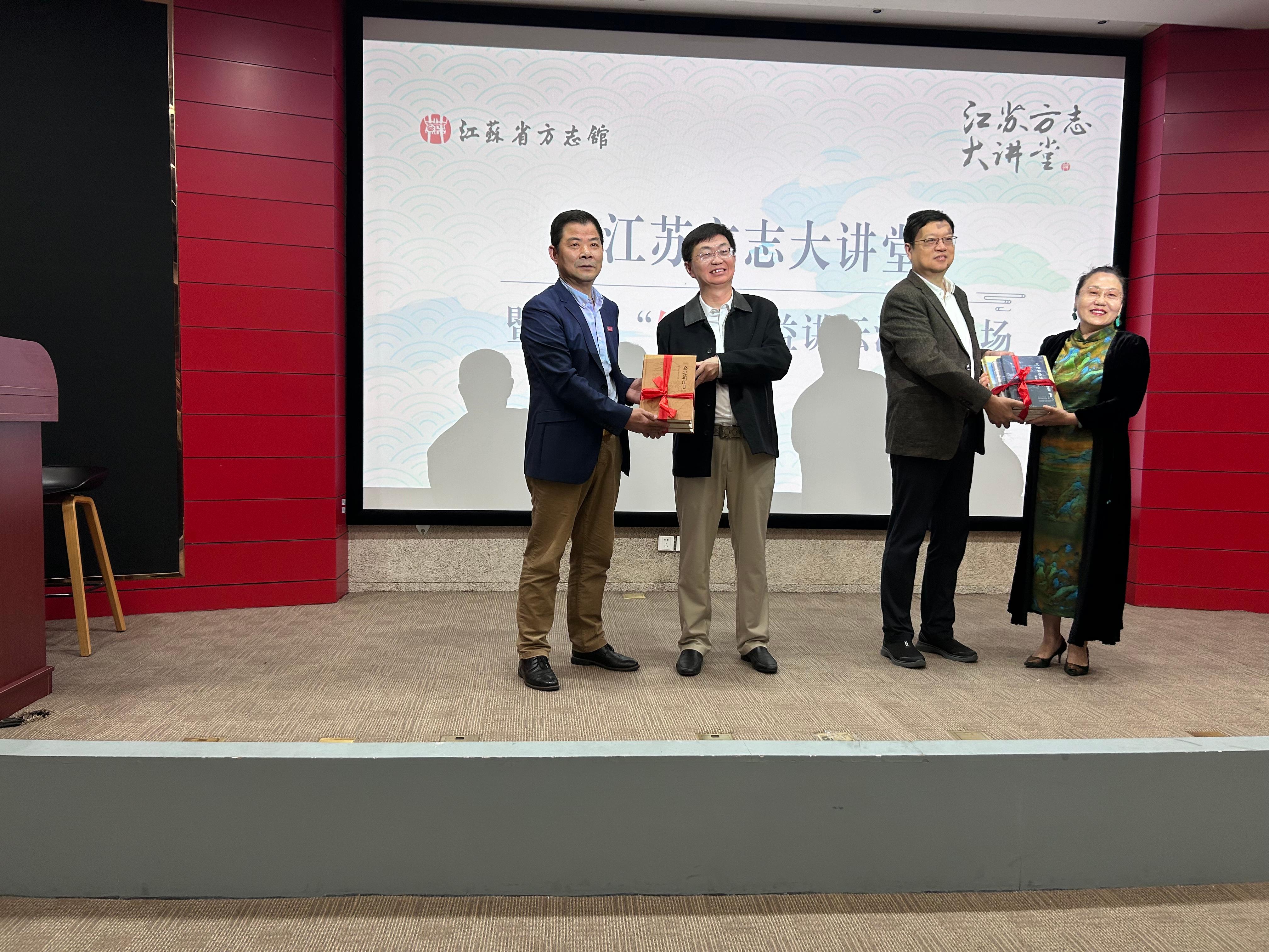 227ac4fe-424b-46c0-9f4f-d48bdc942e66.jpg