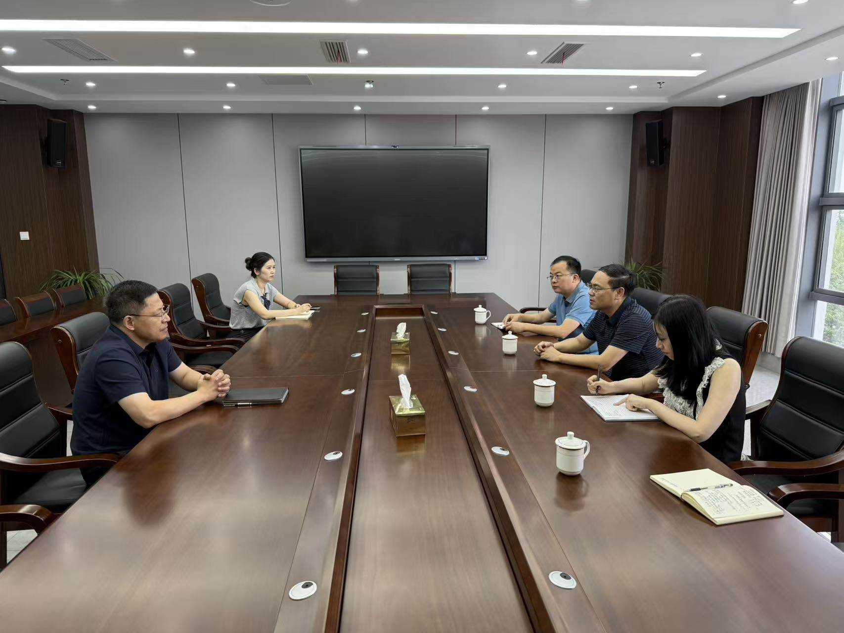 ff793c27-df28-42dc-890b-7e1519e1e965.png