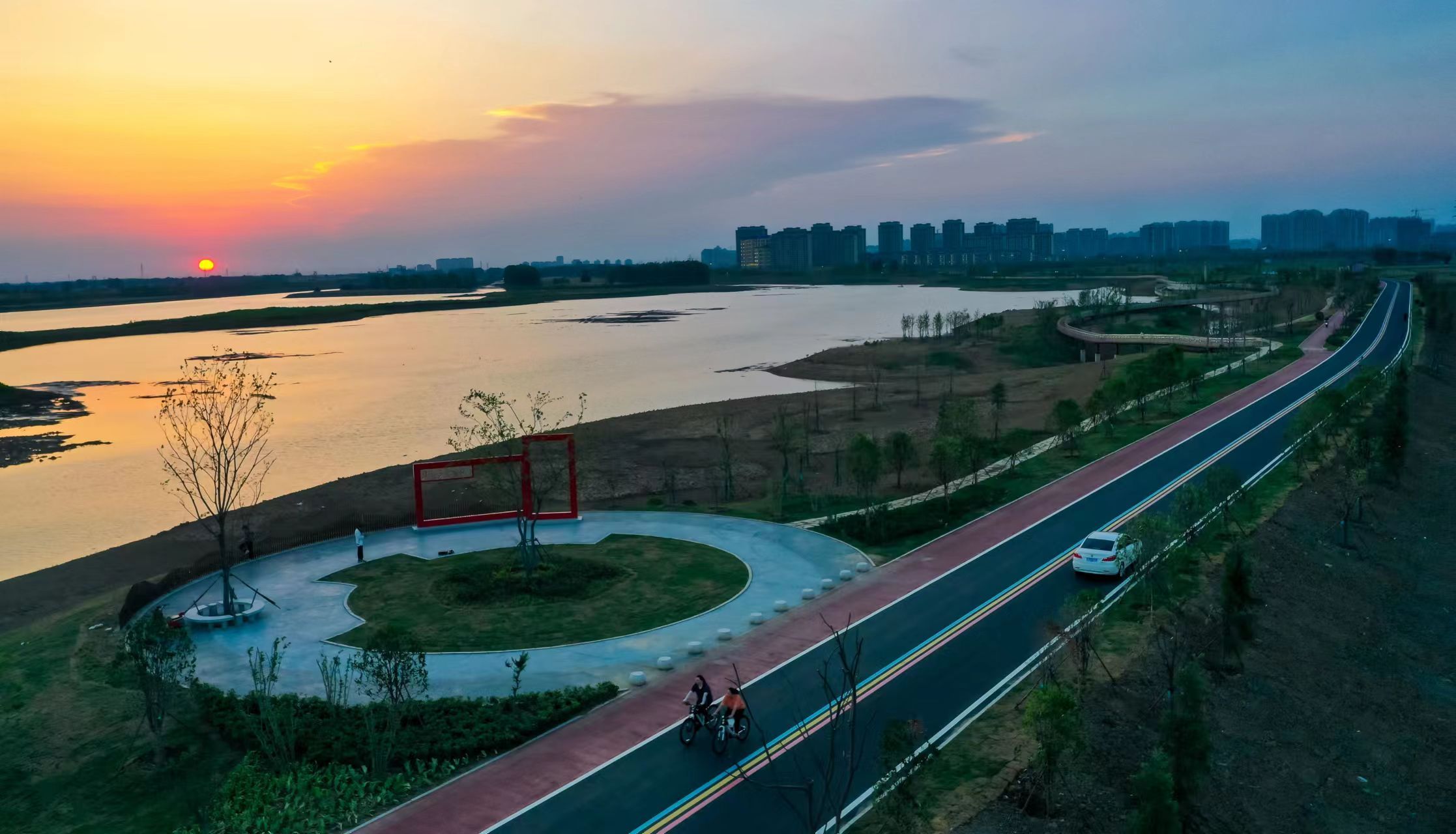 https://region-jiangsu-resource.xuexi.cn/image/1006/process/cf52a644b80044a8bff5bbe6e9d4d58e.jpg