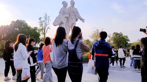 https://region-jiangsu-resource.xuexi.cn/image/1006/upload/202302/b32cc2f1e250461492b57ae430af3b2f.png