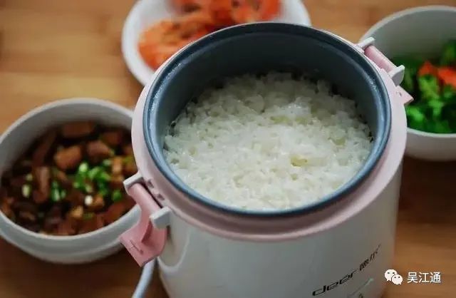 电饭煲煮出来的饭
